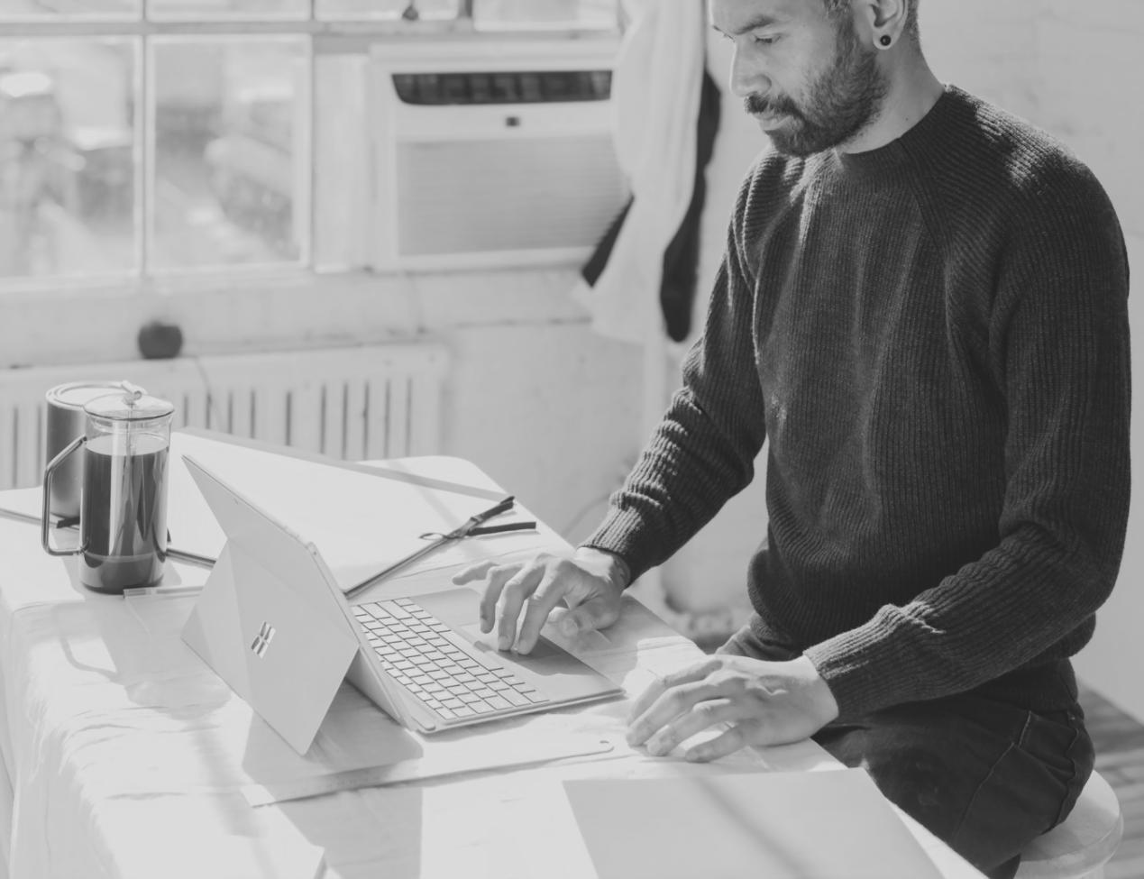 Espace de formation fabeloria à Reims avec tables de travail et matériel pédagogique